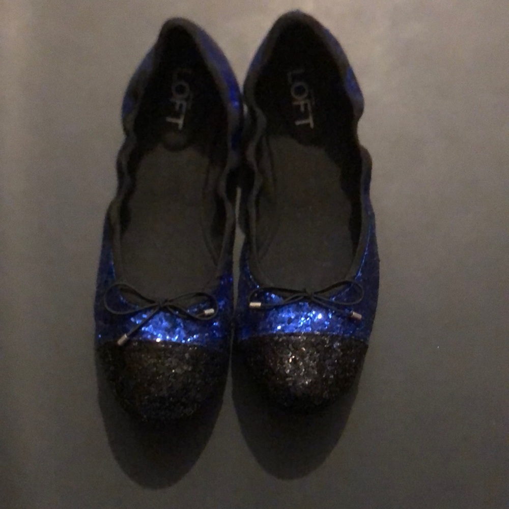 LOFT sequin blue and black flat w bow. NWT